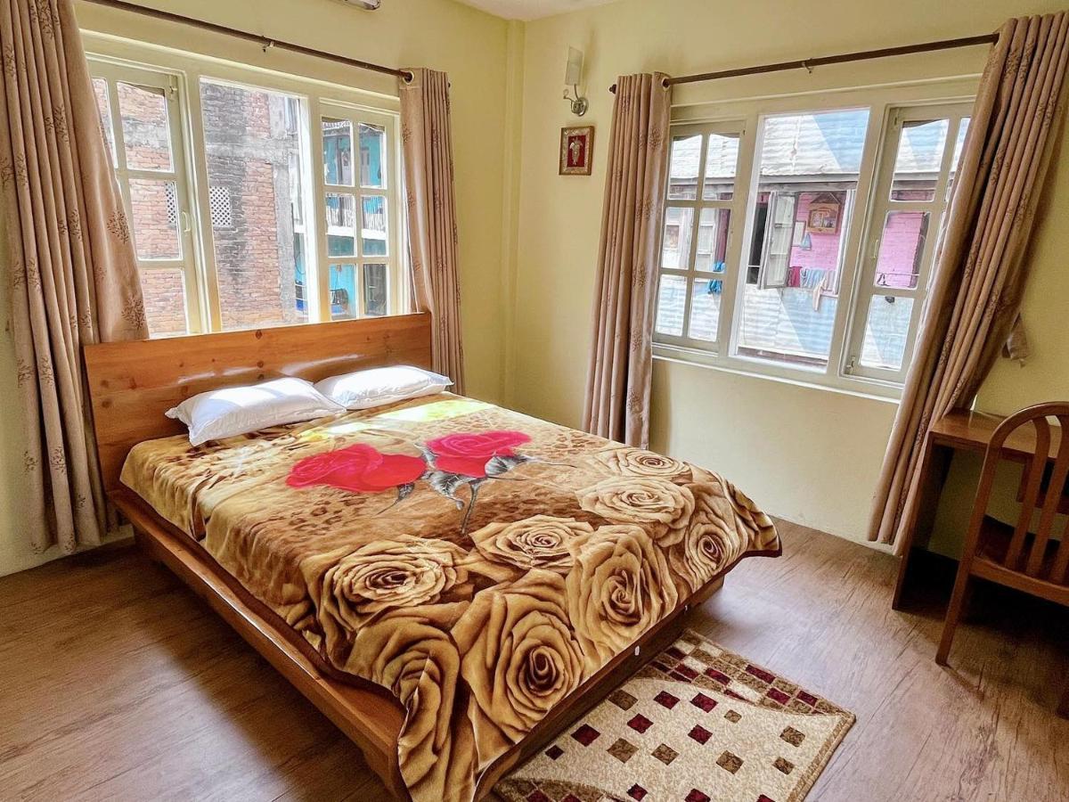 Rooftop Studio And 2Bhk Apartments In Kathmandu'S Most Happening Place ภายนอก รูปภาพ