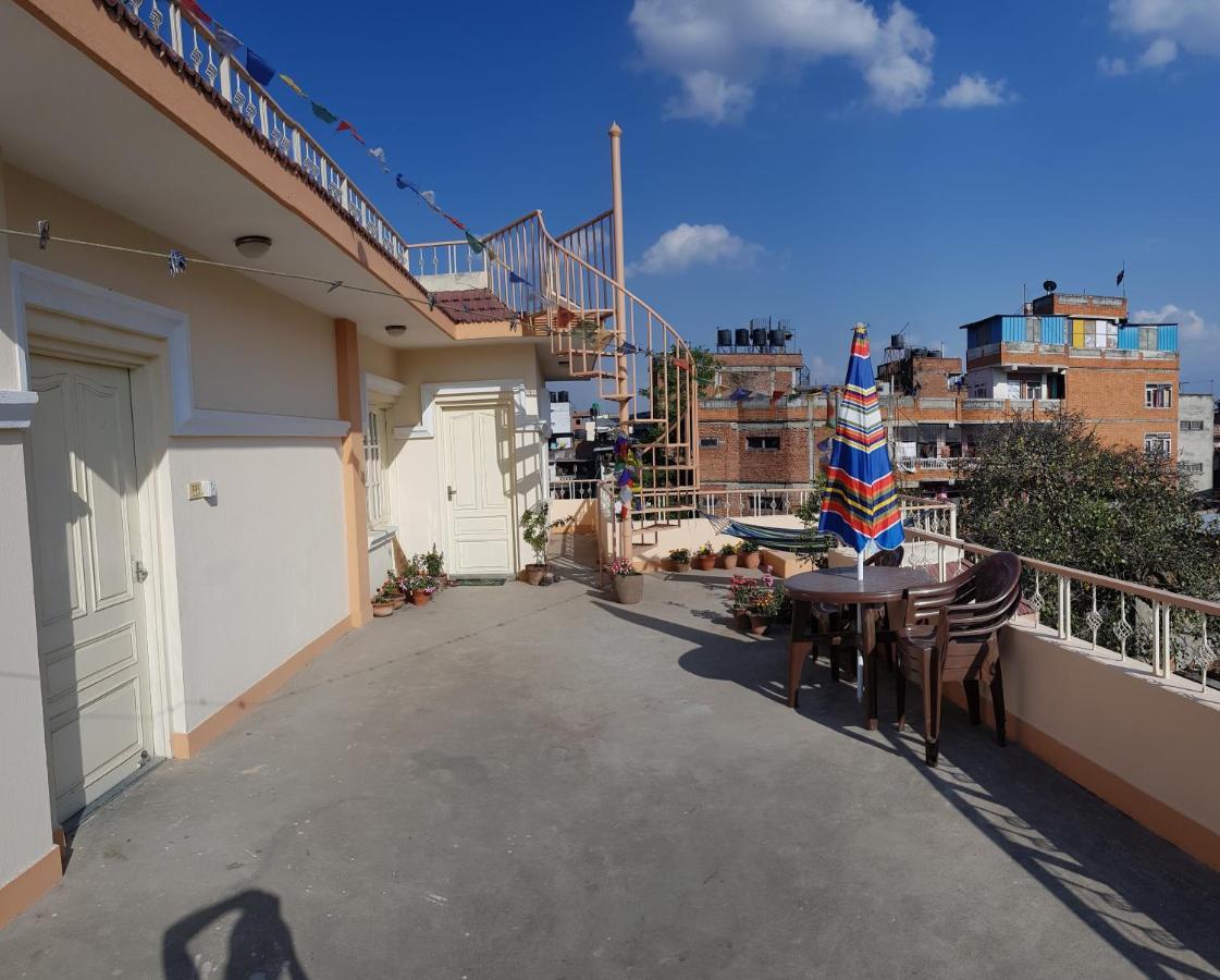 Rooftop Studio And 2Bhk Apartments In Kathmandu'S Most Happening Place ภายนอก รูปภาพ